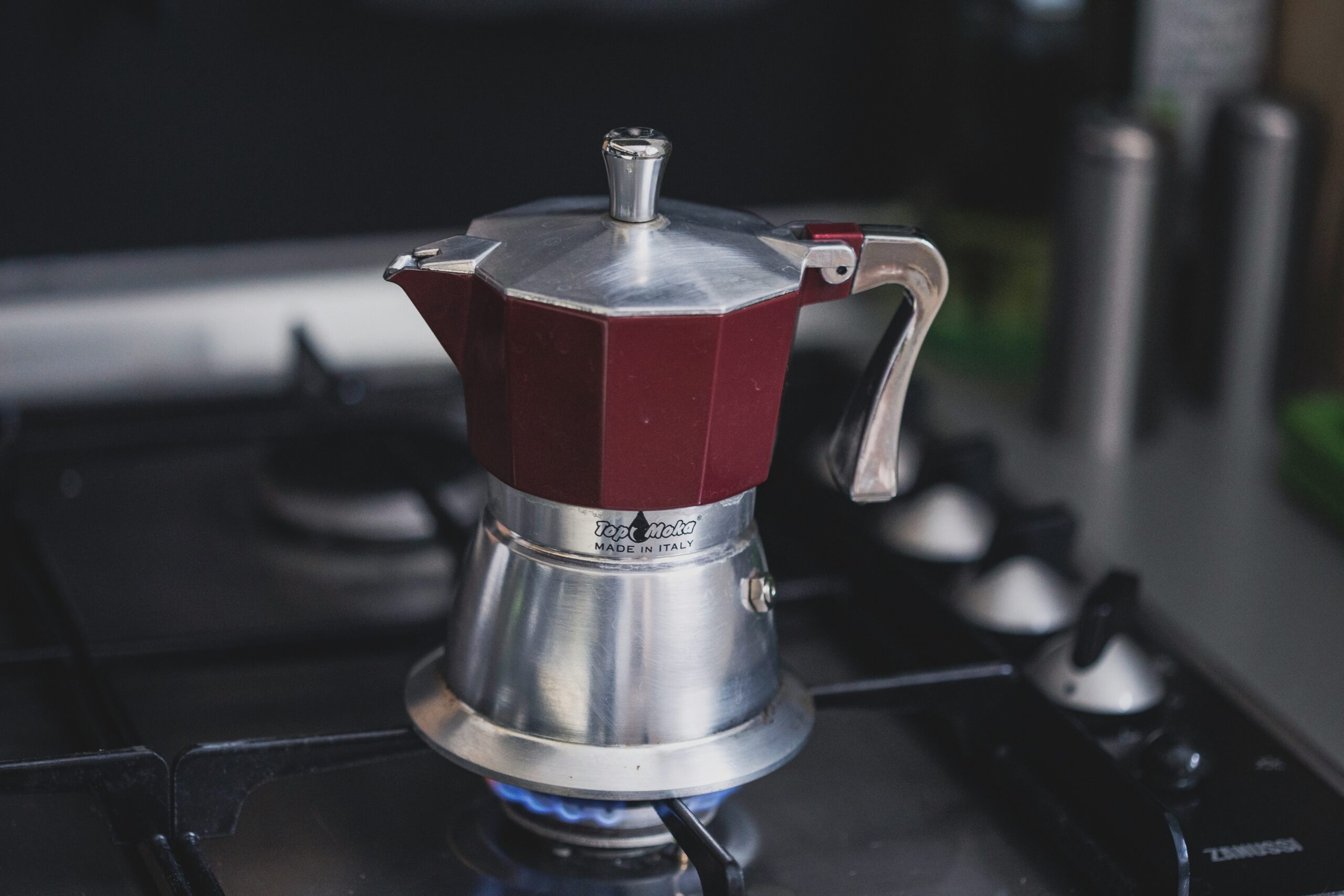 smart coffee maker brewing