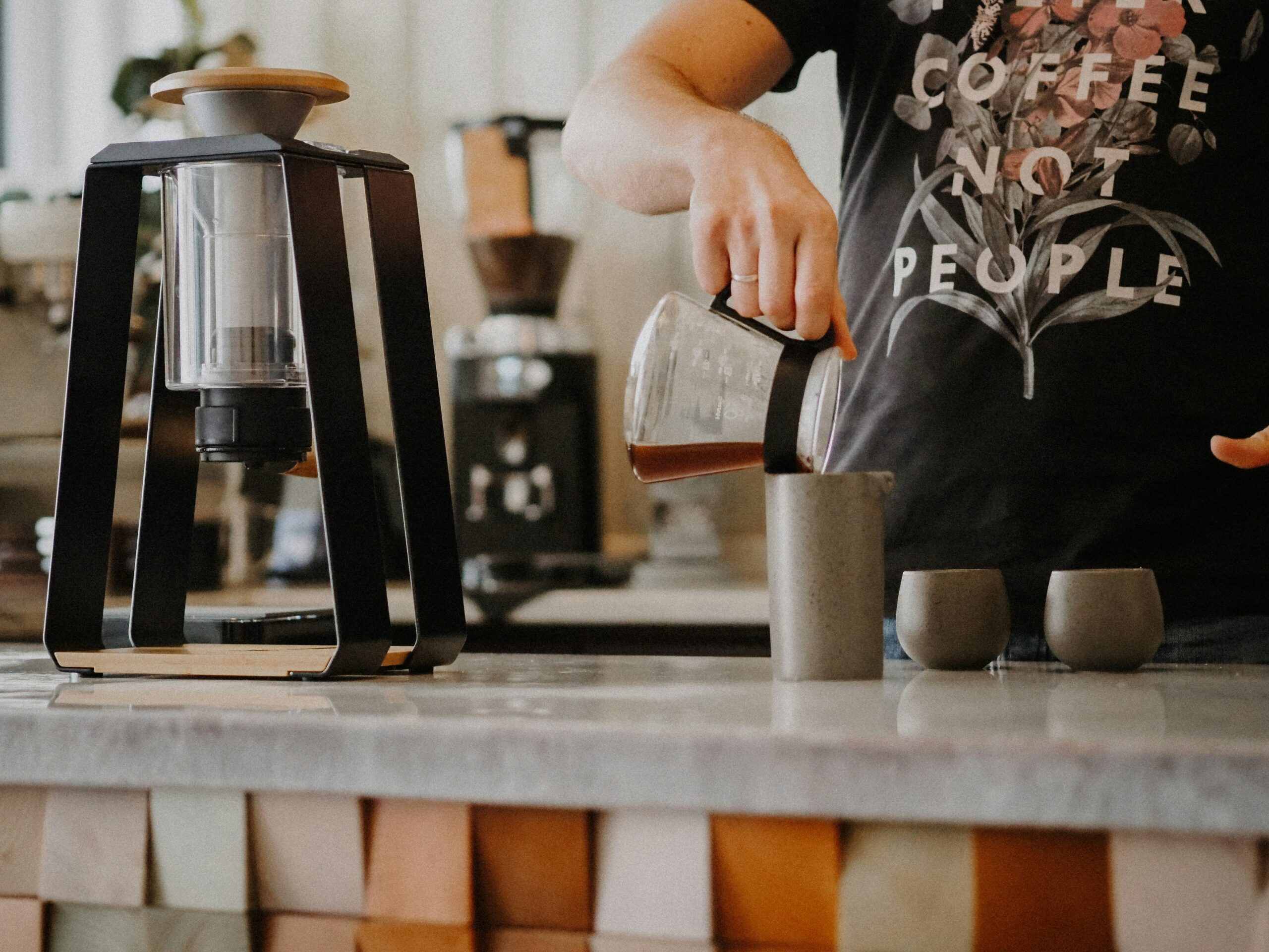 Screenshot of a mobile app connecting to a smart coffee maker