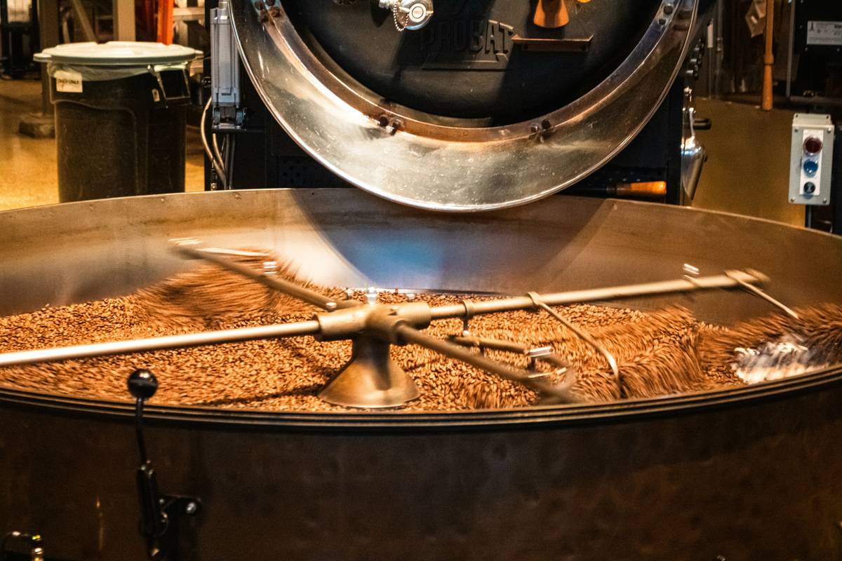 How Smart Coffee Makers Are Revolutionizing Coffee Bean Quality: A Guide to Brewing Perfection