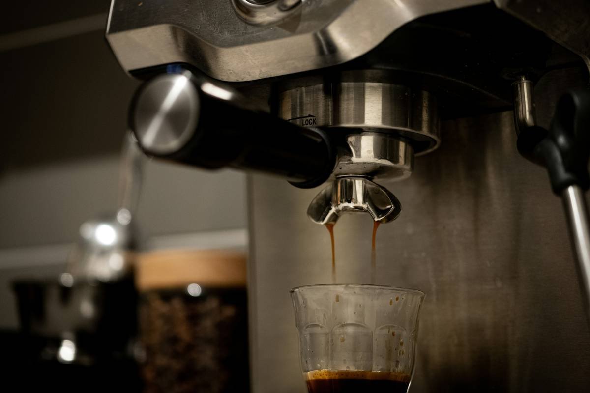 Mastering the Coffee Machine Cleaning Cycle: Keep Your Smart Home Brews Fresh