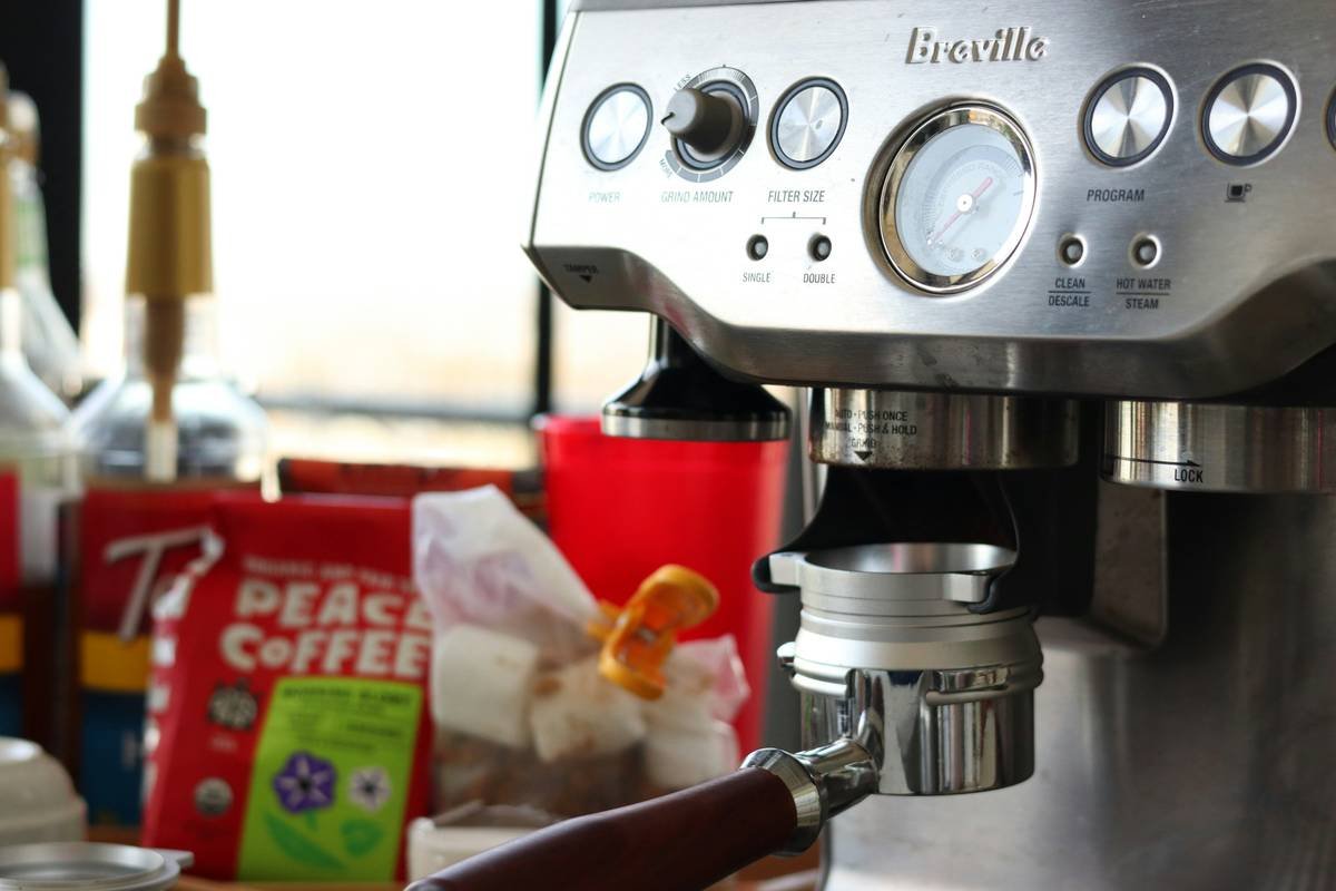 Why Your Coffee Tastes Off? It’s Time to Run a Coffee Machine Cleaning Cycle