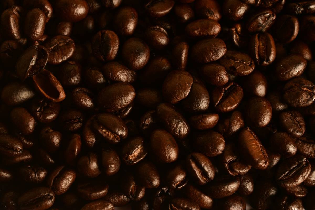 Why Your Smart Coffee Maker Deserves a Shot of Dark Roast Coffee—And How to Nail It Every Time