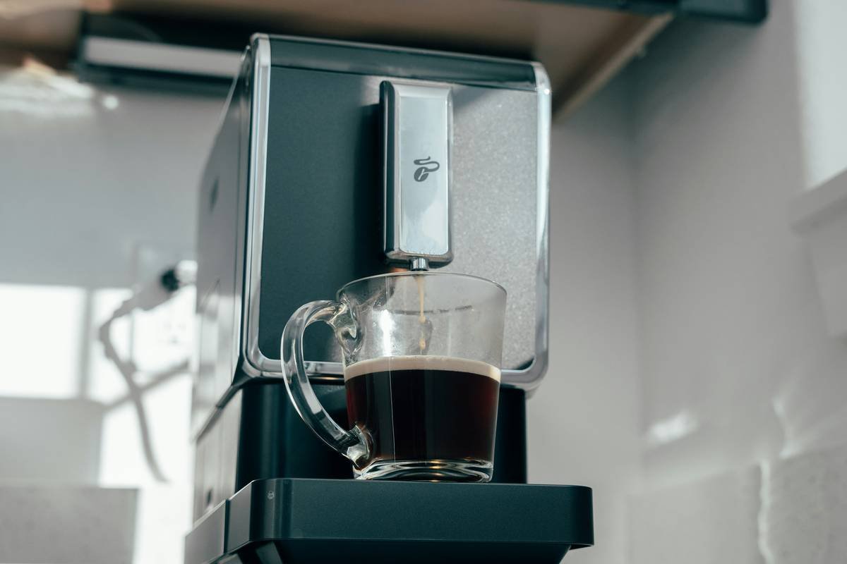 How Your Smart Coffee Maker Can Master Every Coffee Roasting Level—Without Guesswork