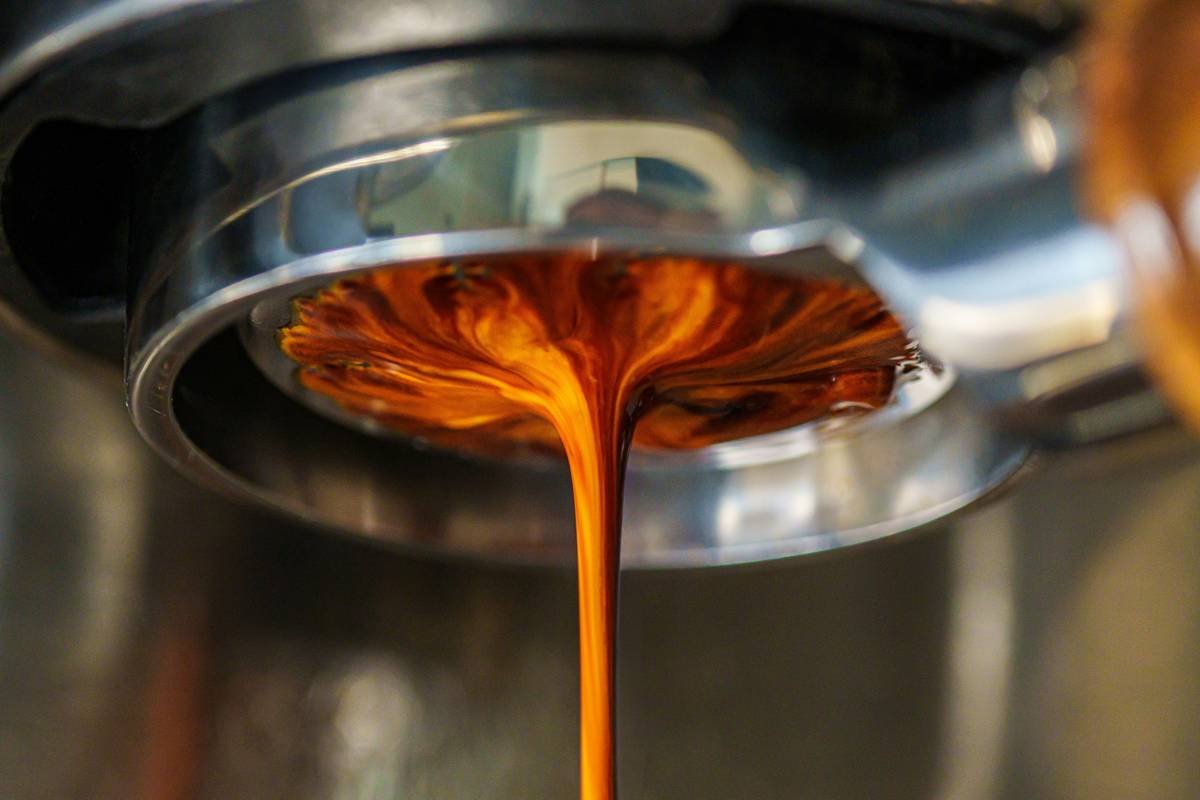 Master Your Morning Brew: Why Temperature and Time Setting in Smart Coffee Makers Changes Everything