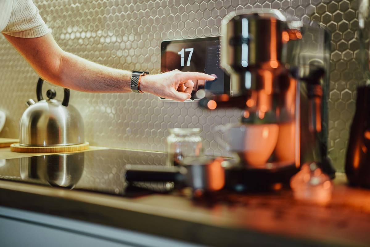 Why Your Smart Coffee System Cleaning Routine Is Failing (And How to Fix It)