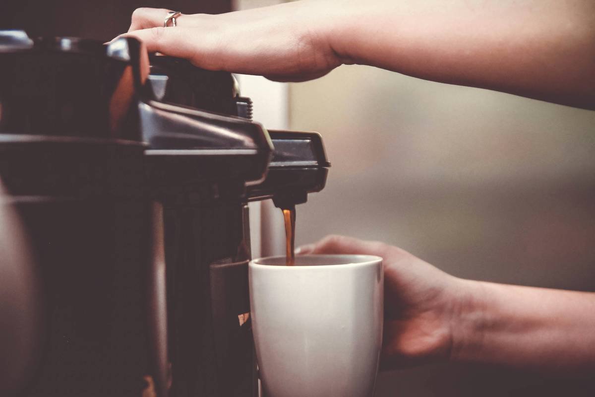 bean review coffee maker consumer report showing internal grinder mechanism comparison